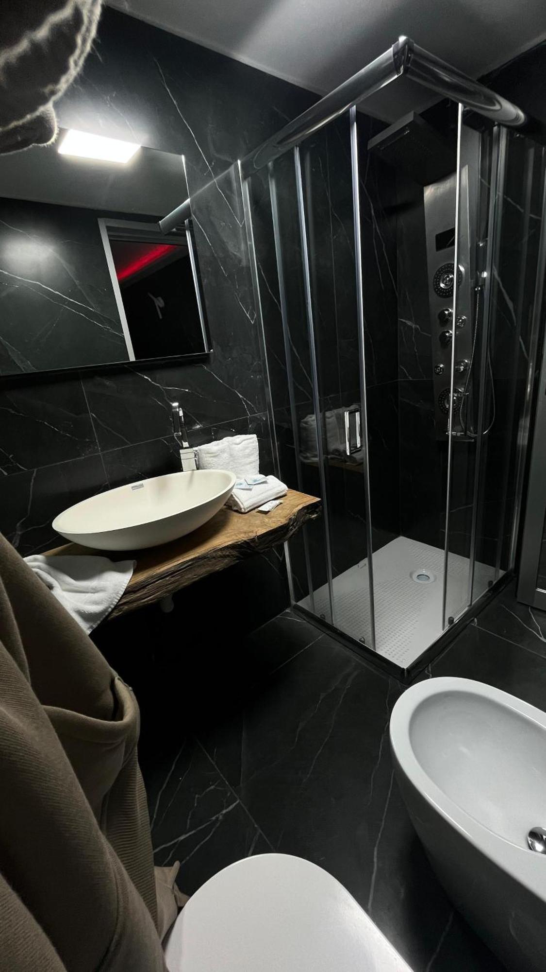 Hotel Glem 瓦卡图洛 外观 照片