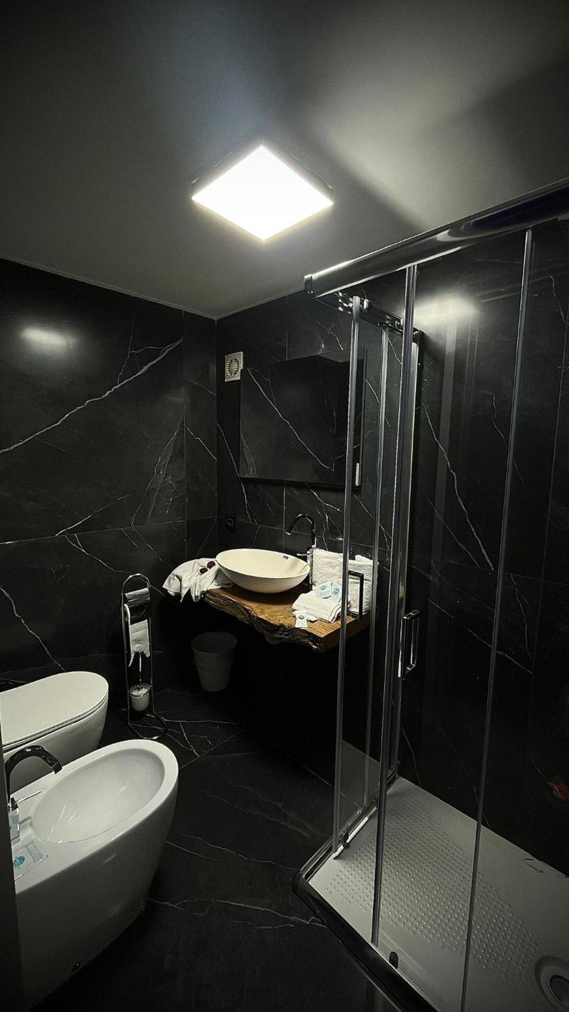 Hotel Glem 瓦卡图洛 外观 照片